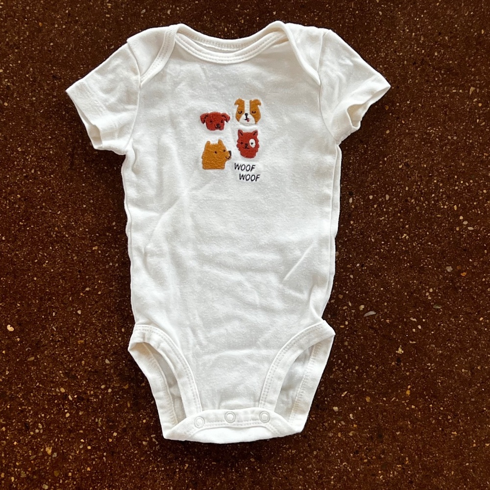 Cute 0-3 months baby bodysuit by Carters